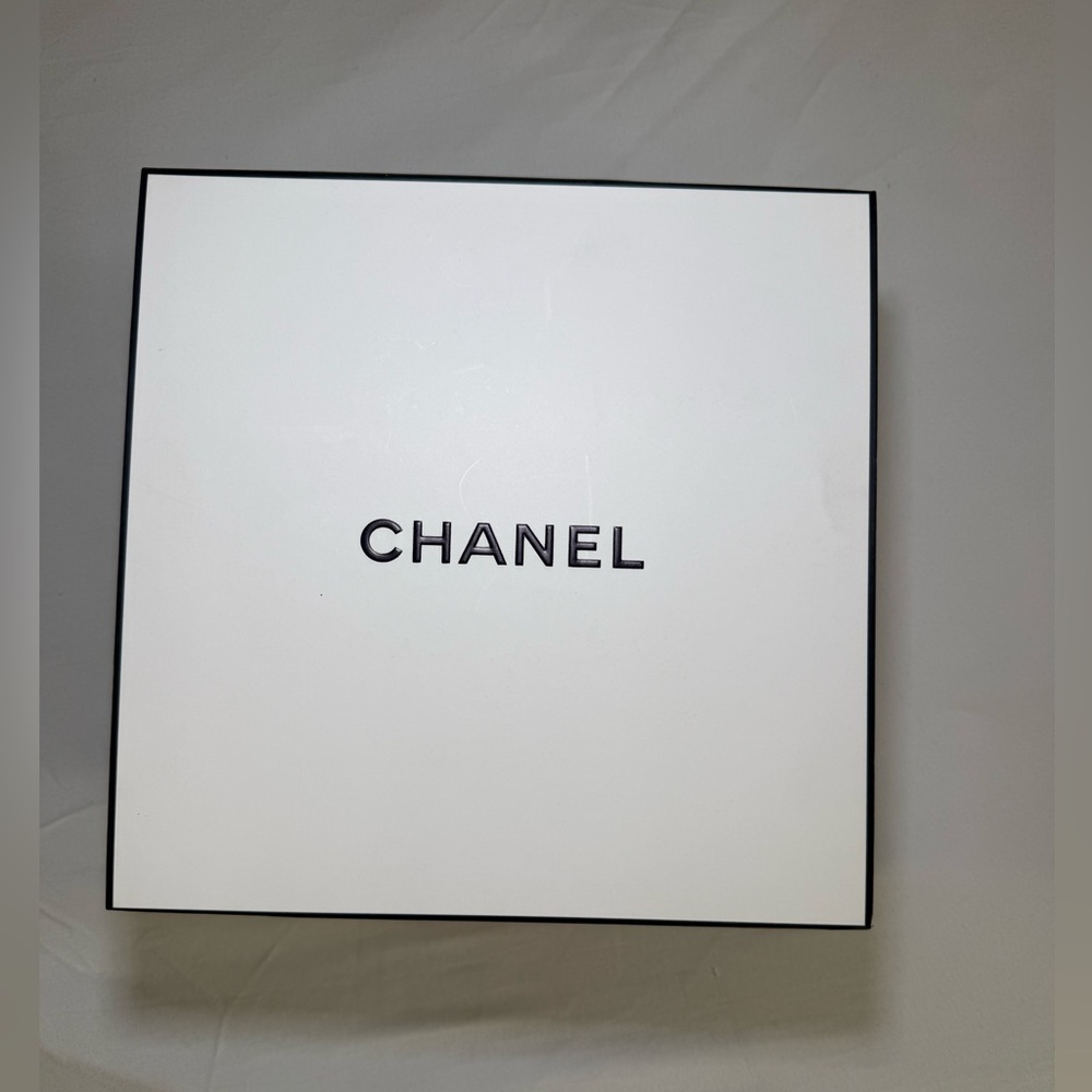 CHANEL Classic White Gift Box